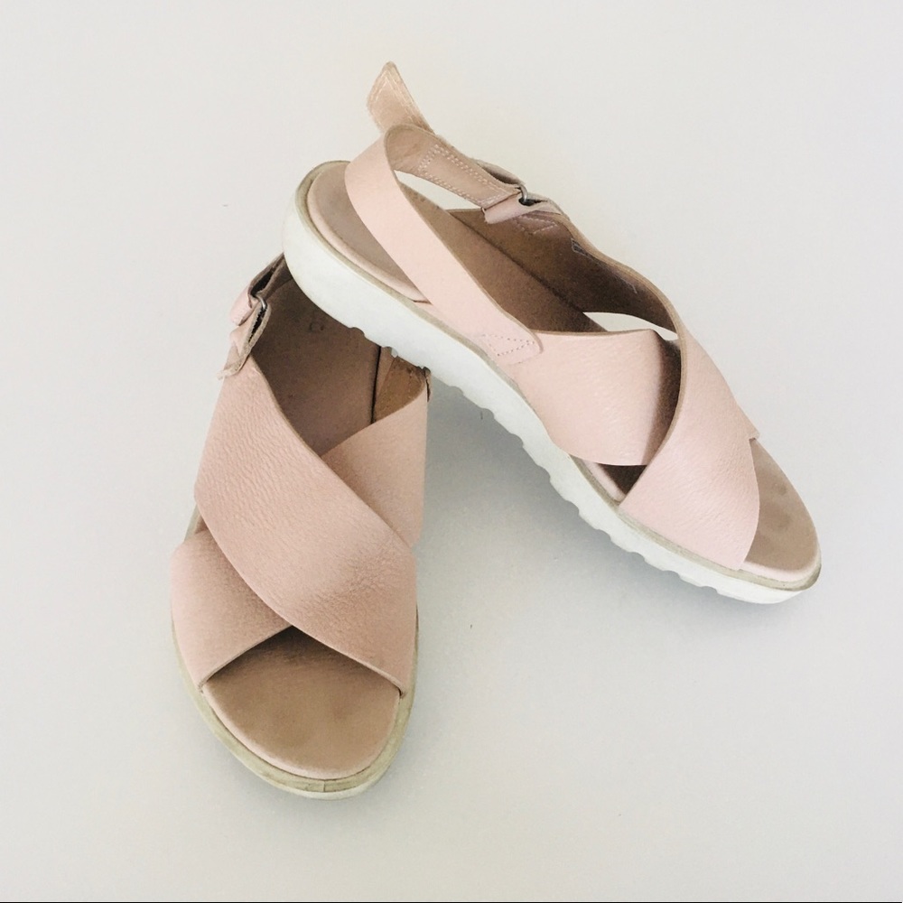 Ecco Sandals - 9.5 (40)
